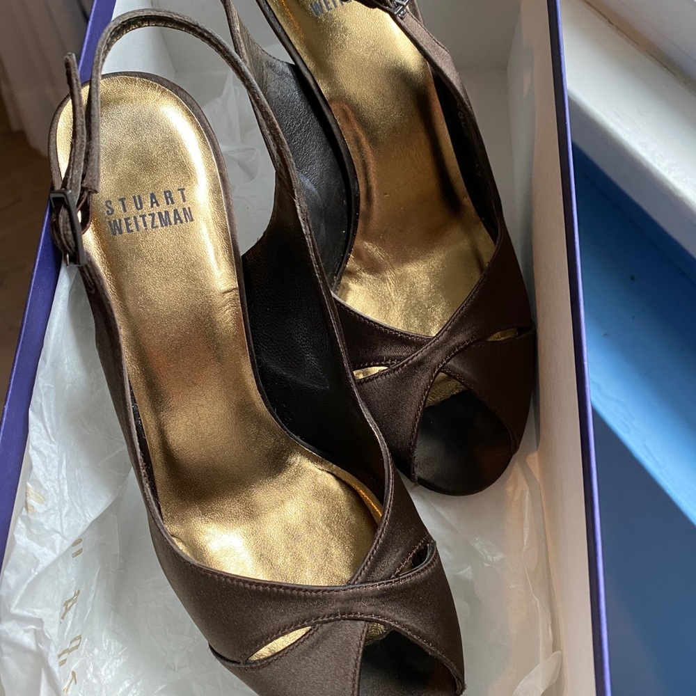Stuart Weitzman sling back heels - Picture 6 of 7